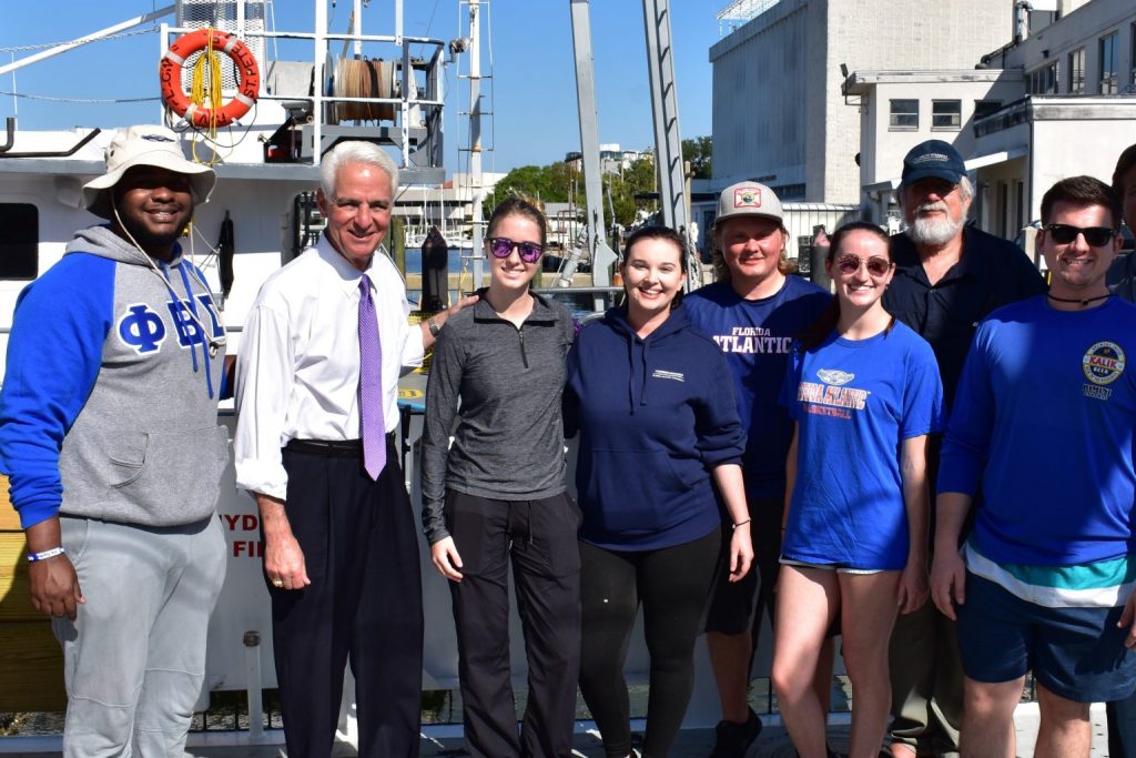 FAU Students tour the R/V Hogarth with Representative Charlie Crist